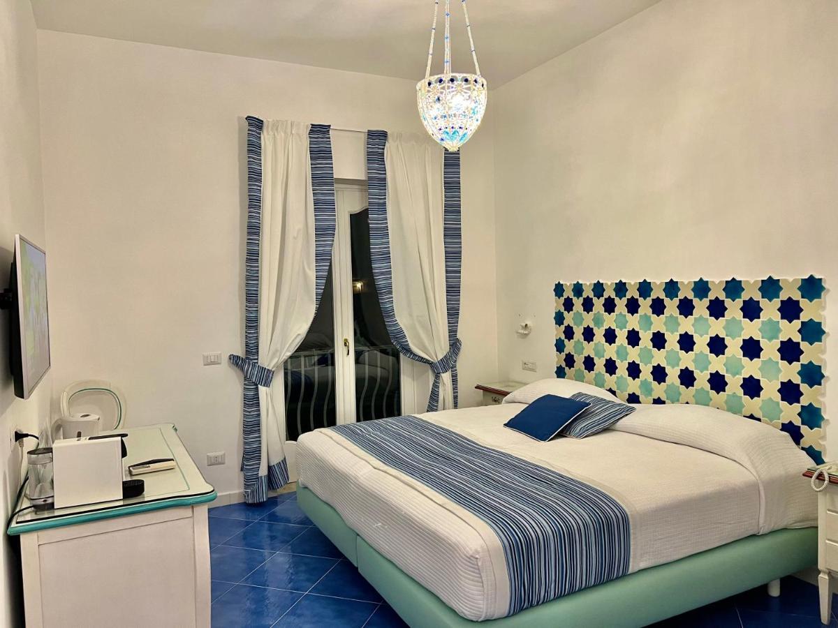 Hotel Villa Delle Palme In Positano Exterior photo