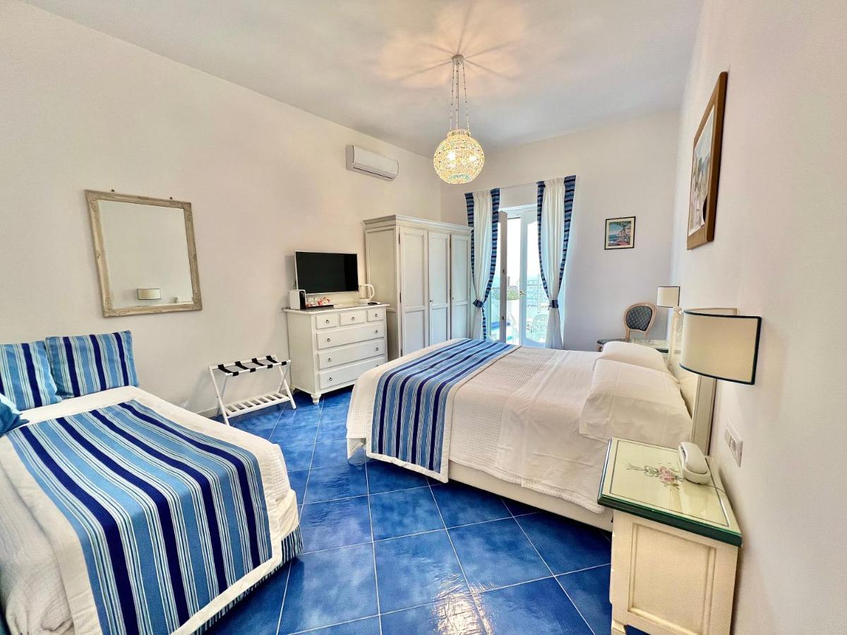 Hotel Villa Delle Palme In Positano Exterior photo