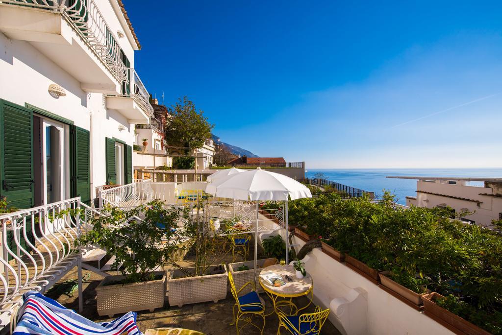 Hotel Villa Delle Palme In Positano Exterior photo