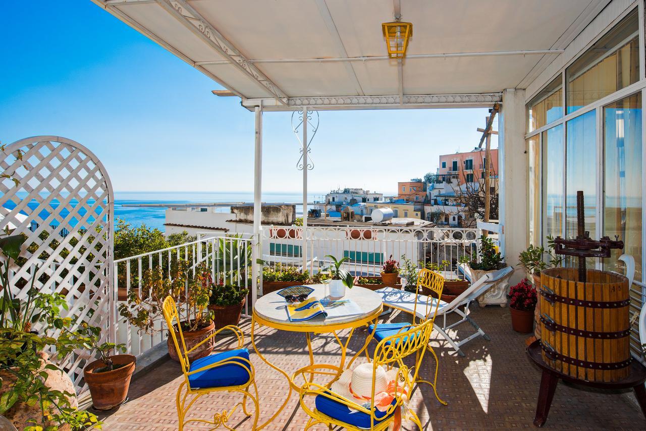 Hotel Villa Delle Palme In Positano Exterior photo
